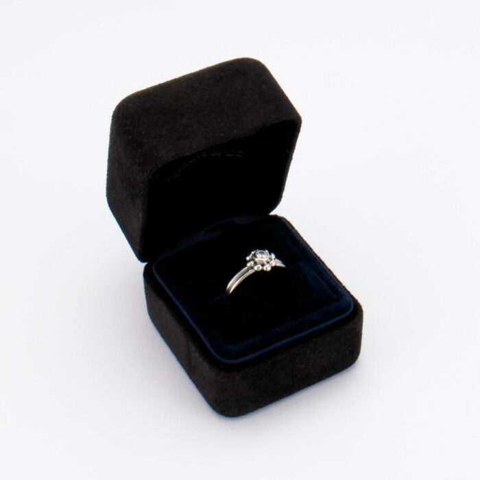 TIFFANY & CO Anello Fiore Diamanti