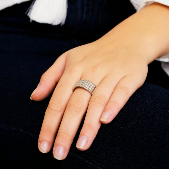 BOUCHERON Anello Clou de Paris