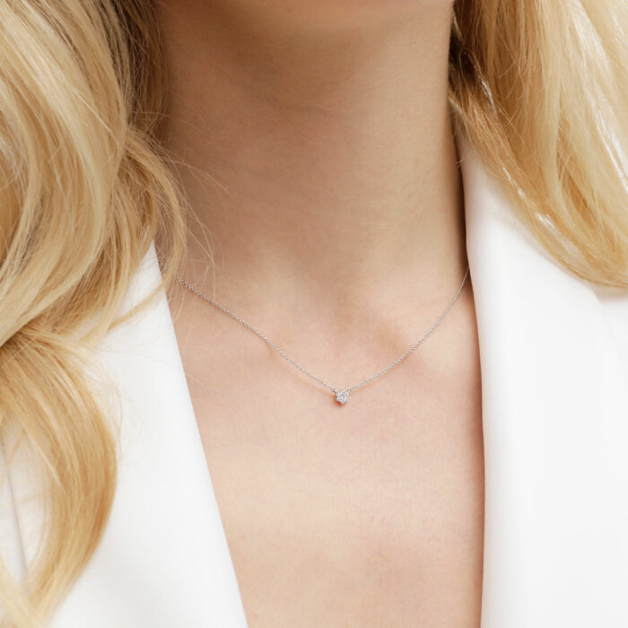 collana punto luce
